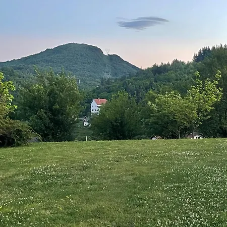 Emina Villa